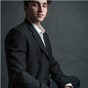 Professeur d'histoire/géo : J'enseigne l'histoire et la géographie au niveau collège et lycée